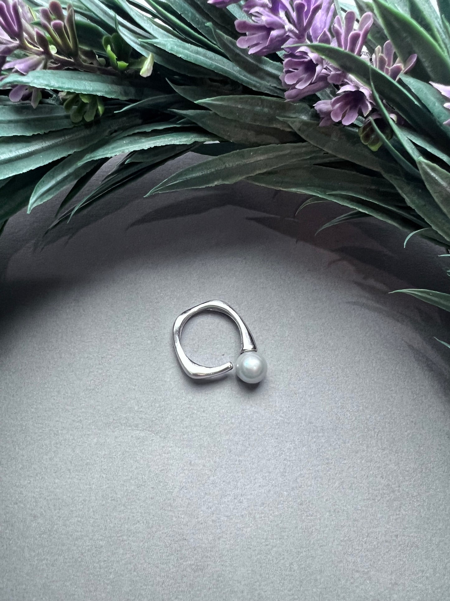 Minimalist Style Seawater Pearl Ring